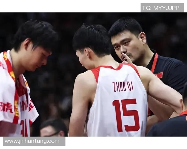 姚明亲自督战男篮全力以赴力争胜利展现中国篮球新气象 姚明亲自督战男篮全力以赴力争胜利展现中国篮球新气象