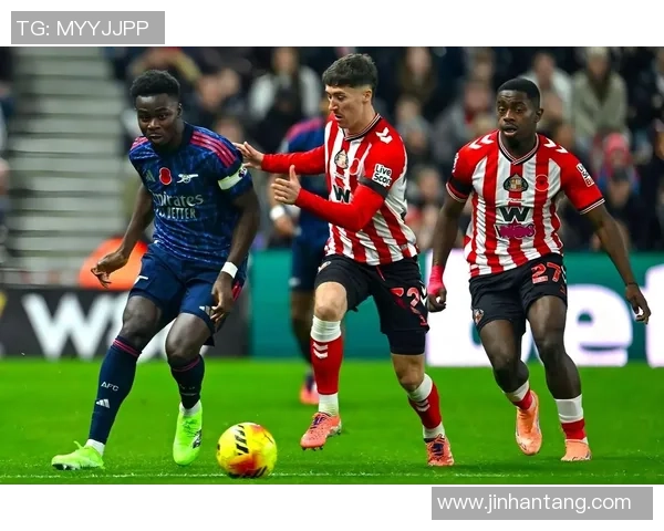 西甲激战阿森纳大胜曼联神奇扑救成比赛转折点赛后深度解析