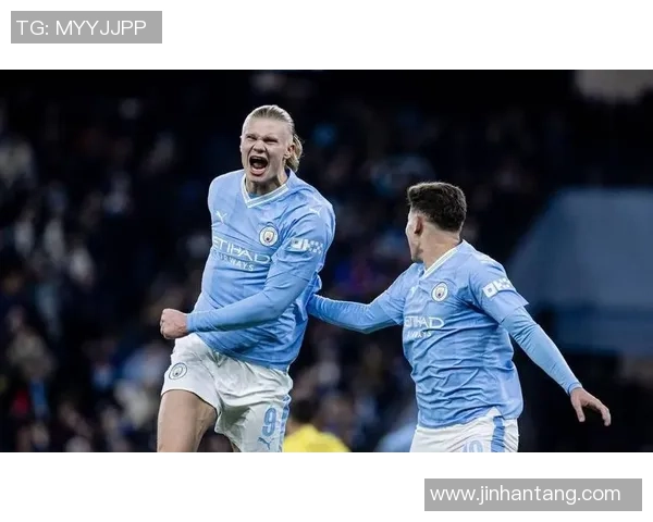 英超惊现冷门曼城热刺战成平局乌龙球引发全场狂欢