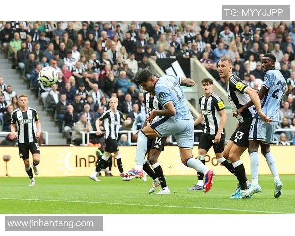 国王杯精彩对决多特蒙德大胜利物浦乌龙球引发全场狂欢与十大进球回顾