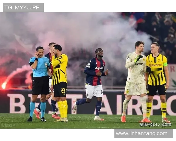 欧冠激战：里昂逆转巴萨3-2全场沸腾十大精彩进球回顾